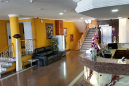 HOTEL HUMANES