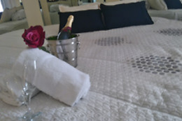 HOTEL HUMANES