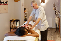 Les massages du monde (Dominique Manceau)