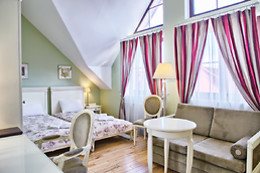 Villa Estera - Hotel & Restauracja
