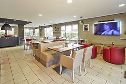 Hotel Campanile Epône