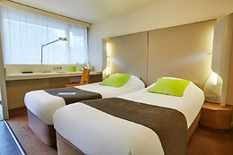 Hotel Campanile Epône