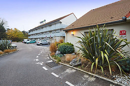 Hotel Campanile Epône
