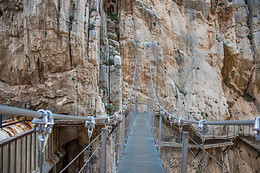 DISCOVERING SPAIN