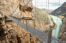 DISCOVERING SPAIN