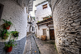 DISCOVERING SPAIN