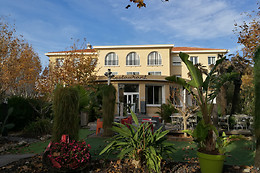 Adonis Sanary - Grand Hôtel des Bains ***