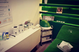 Institut Caroline B
