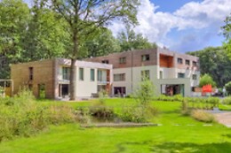 Utopia Hotel Mons