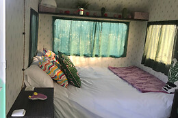CARAVAN GLAMPING