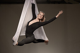 FLY YOGA