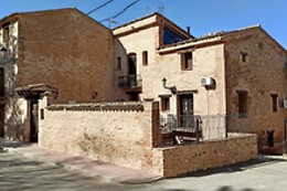 CENT PIQUES – BODEGAS VINADOS