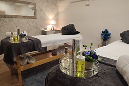 AMBAR THAI MASSAGES