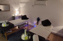 AMBAR THAI MASSAGES