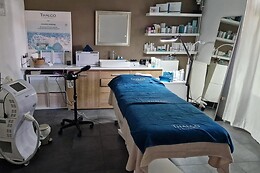 Unic Derma