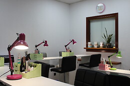 LLARELA NAILS CENTER