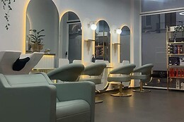 Class Hair and Beauty