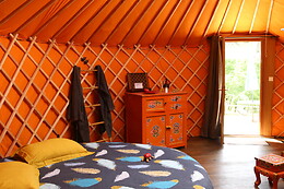 La Yourte Coccinelle