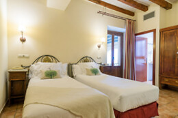 HOTEL ANDRIA