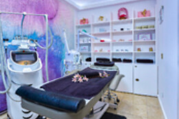 DONE IN SECRET ESTETICA