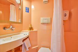 Hôtel Première Classe Paris – Pont de Suresnes