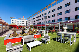 HOTEL FRONT AIR CONGRESS