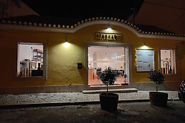 Ataskaqui - Wines & Tapas