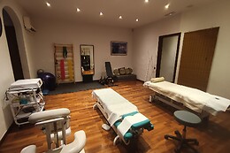 KG CLINICA Y SALUD