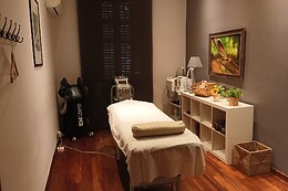 KG CLINICA Y SALUD