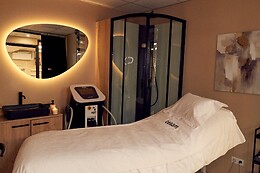 The French Riviera Studio