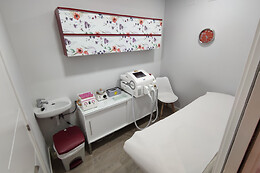 CENTRO DE BELLEZA Y MEDICINA ESTÉTICA LUCY LARA