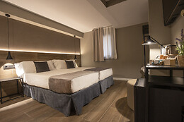YOMO EUREKA HOTEL