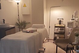 PURE GLAM BELLEZA Y SPA