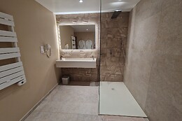 Un Moment SPA