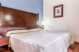 HOTEL ALBARRACIN