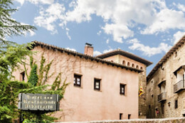 HOTEL ALBARRACIN