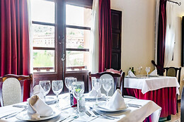 HOTEL ALBARRACIN