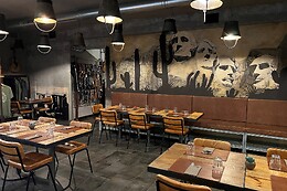RustMood Concept Store Tapas