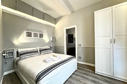 VELLUTI CHIC HOUSE