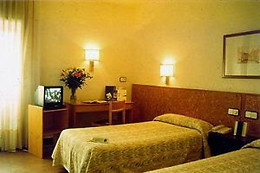 HOTEL CADOSA