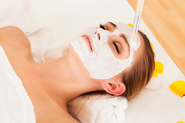 THE BEAUTY CORNER - MARTA MONNE