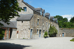 Hotel The Originals La Ferme des Mares
