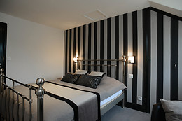 Hotel The Originals La Ferme des Mares