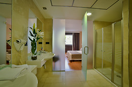 HOTEL RISCAL