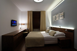 Hotel Carol