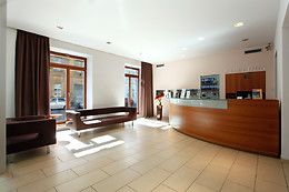 Hotel Carol