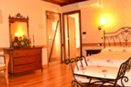 A CASA ANTIGA DO MONTE