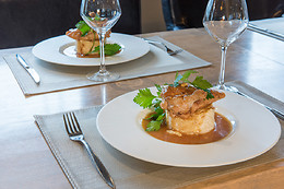 Logis Hôtel des Acacias - Restaurant L'Acacias Gourmand