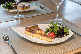 Logis Hôtel des Acacias - Restaurant L'Acacias Gourmand