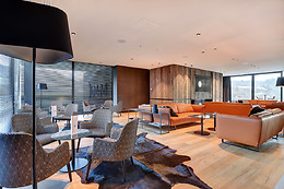 R hotel experiences